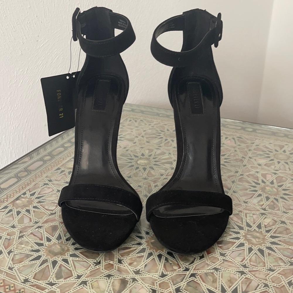Shoe